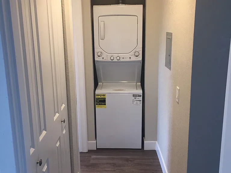 806 Surfrider Way #J — Photo 11