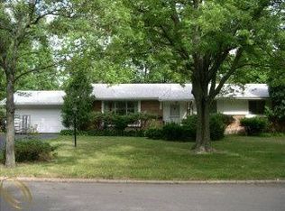 3680 W Bradford Dr, Bloomfield Hills, MI 48301