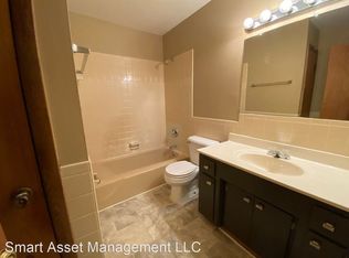 4977 N 84th St APT 7, Milwaukee, WI