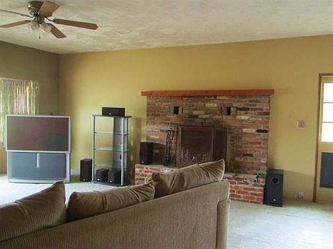 4th image of 13108 Mount Spokane Park Dr