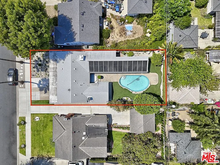 2672 Veteran Ave — Photo 34