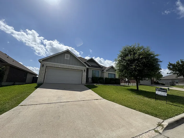 5611 Markham Dr — Photo 29