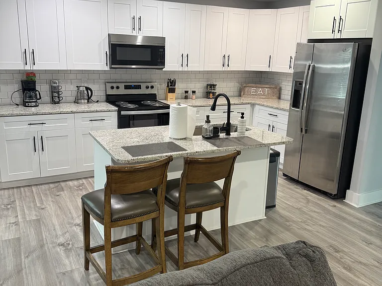 2393 Highpoint Rd — Photo 12