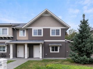 1675 Crescent View Dr #301, Nanaimo, BC V9S 0A8