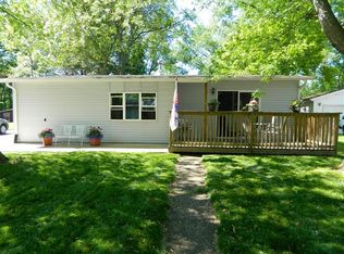 312 Michigami Trl, Porter, IN 46304
