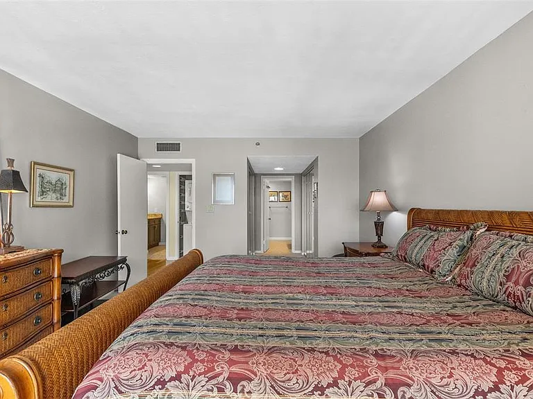 1480 Gulf Blvd #409 — Photo 31
