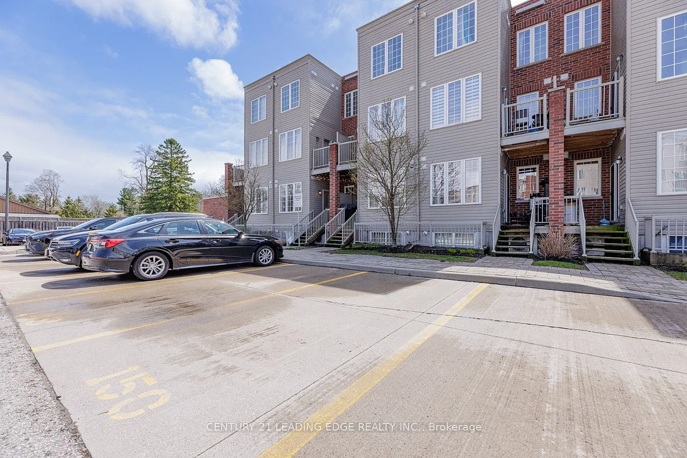 3 bed, $2,900 — Photo 3