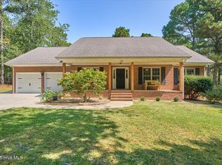 123 Bellhaven Dr, Whispering Pines, NC 28327