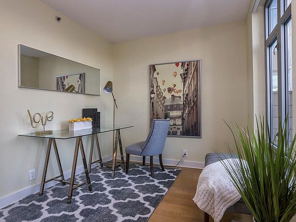 4th image of 1310 Fillmore St APT 309