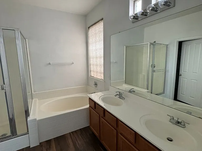1886 E Don Carlos Ave #156 — Photo 14