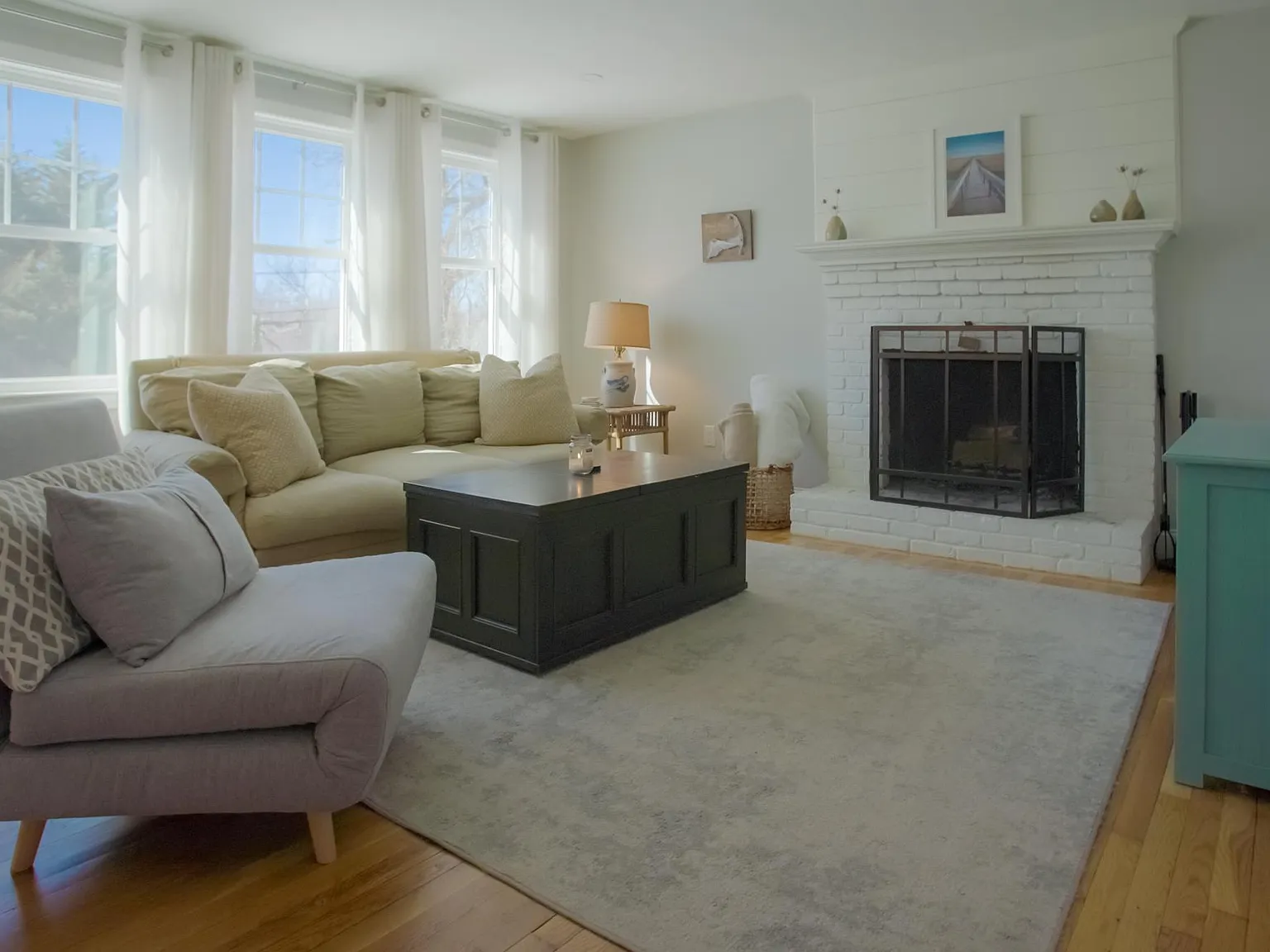 3 bed, 1284 sqft, $3,300 — Photo 3
