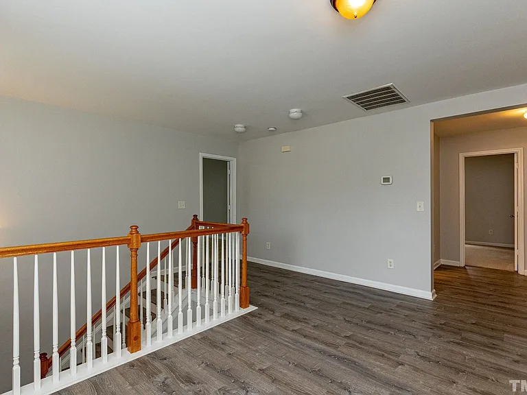 201 Northlands Dr — Photo 19