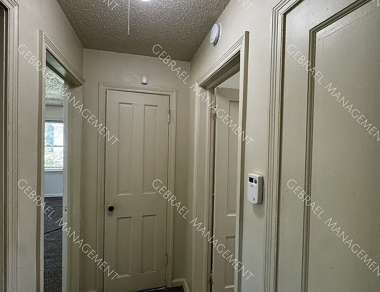 2408 Missouri Ave — Photo 7