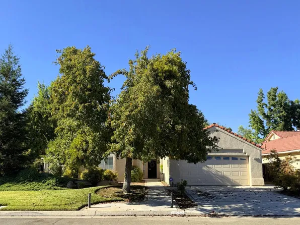 4266 W Menlo Ave, Fresno, CA 93722