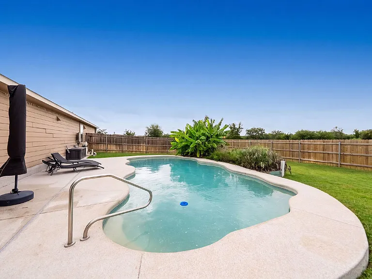 277 Orion Dr — Photo 36
