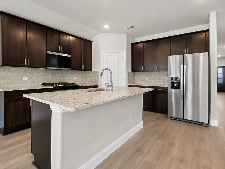 601 Weller Rd — Photo 12
