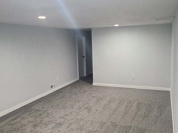 5th image of 1224 Lincoln Ave