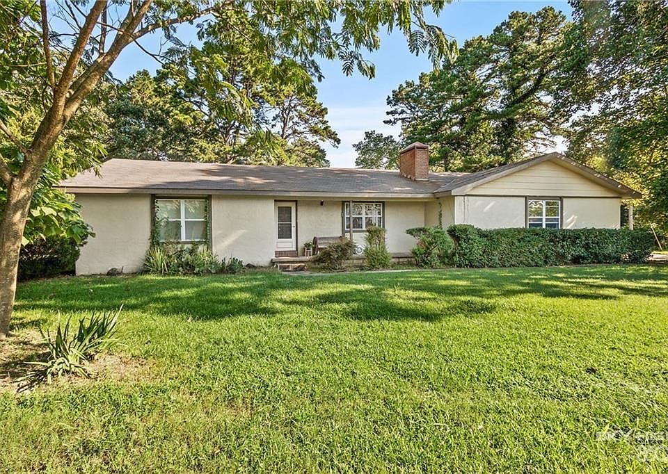 1st image of 2 Pruitt Ln