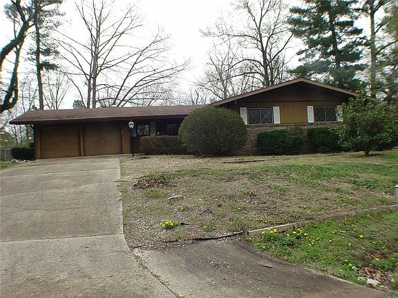 2nd image of 12 Hope Dr
