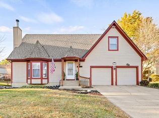 15322 W 83rd Ter, Lenexa, KS 66219