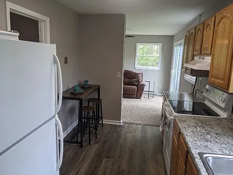 1 bed, 500 sqft, $1,500 — Photo 2