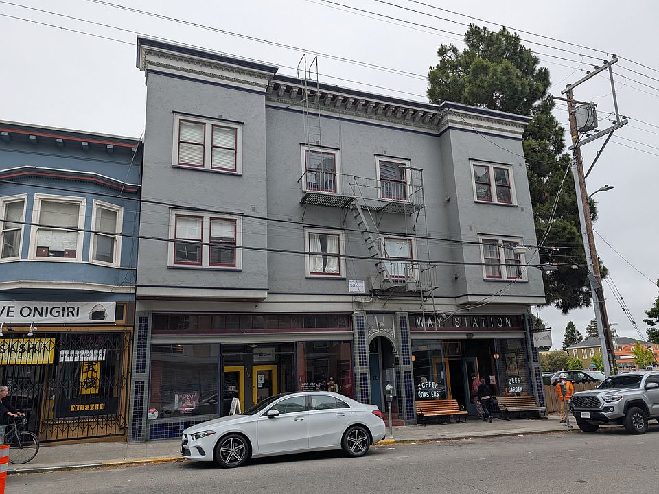 Building Photo 5