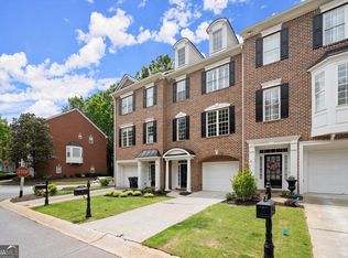2303 Waters Edge Trl, Roswell, GA 30075
