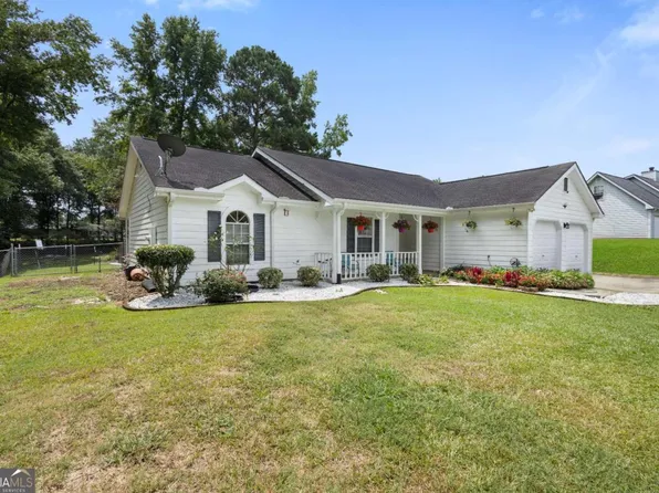 1729 Brandi Ln, Loganville, GA 30052