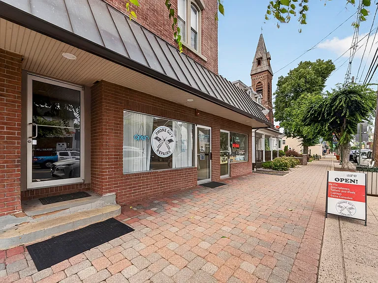 56 W Somerset St #1 — Photo 4