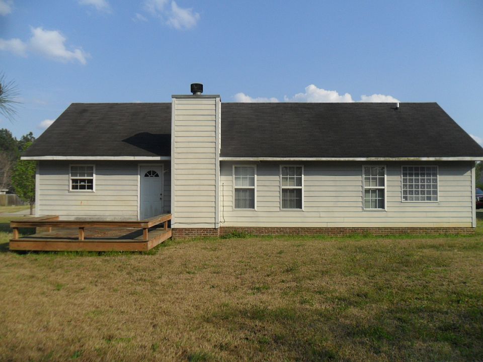 1st image of 455 Northwoods Dr
