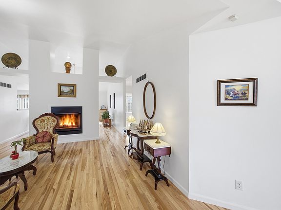 4th image of 3712 Maple Ridge Cir