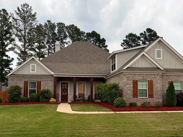 9210 Crescent Lodge Dr, Pike Road, AL 36064