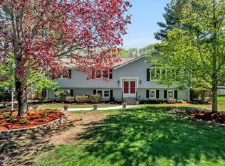 19 Willowbrook Dr, Framingham, MA 01702