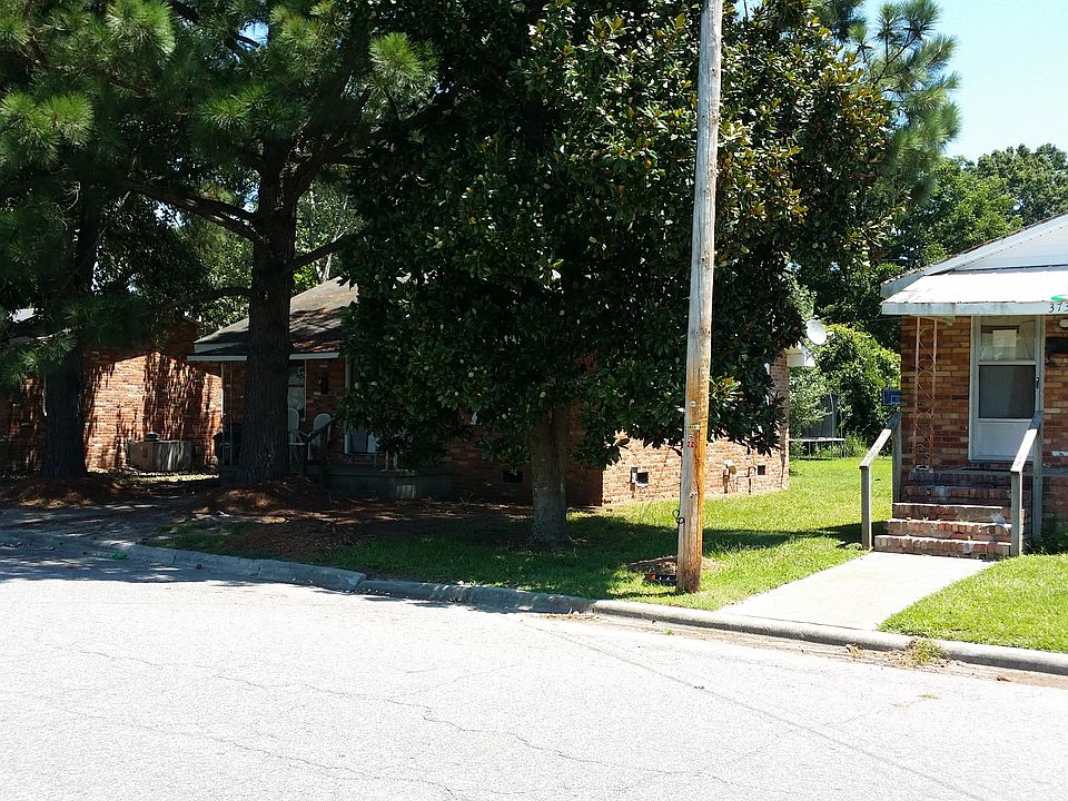 1st image of 3723 Wright Dr