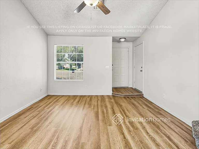 3814 W Elgin St — Photo 4