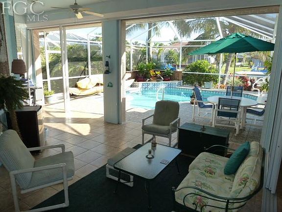 5th image of 4319 SW 22nd Ct