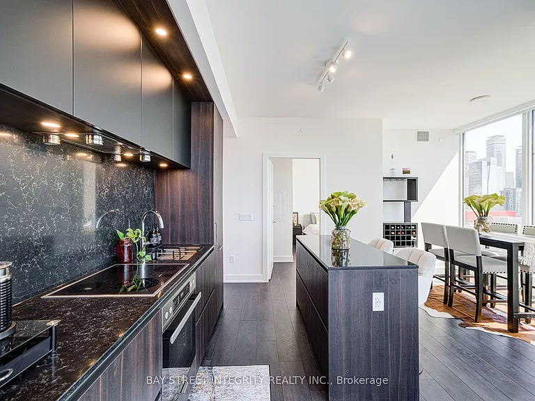 15 Mercer St #2102 — Photo 17