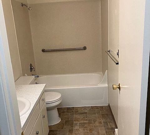 4th image of 418 75th St SE APT 8
