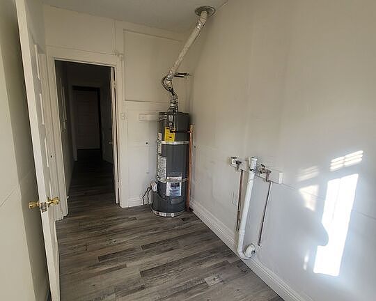 2nd image of 2934 S Normandie Ave