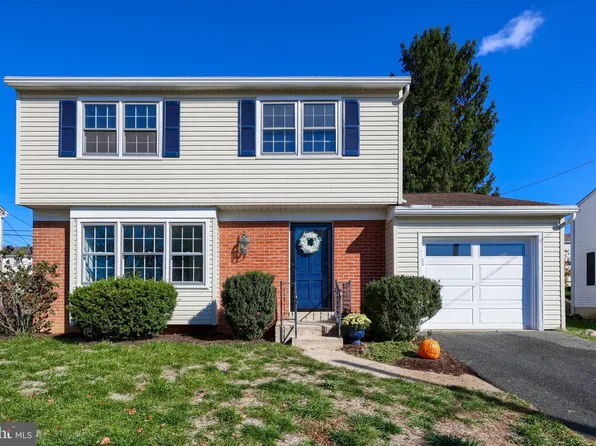 1635 Robert Rd, Lancaster, PA 17601