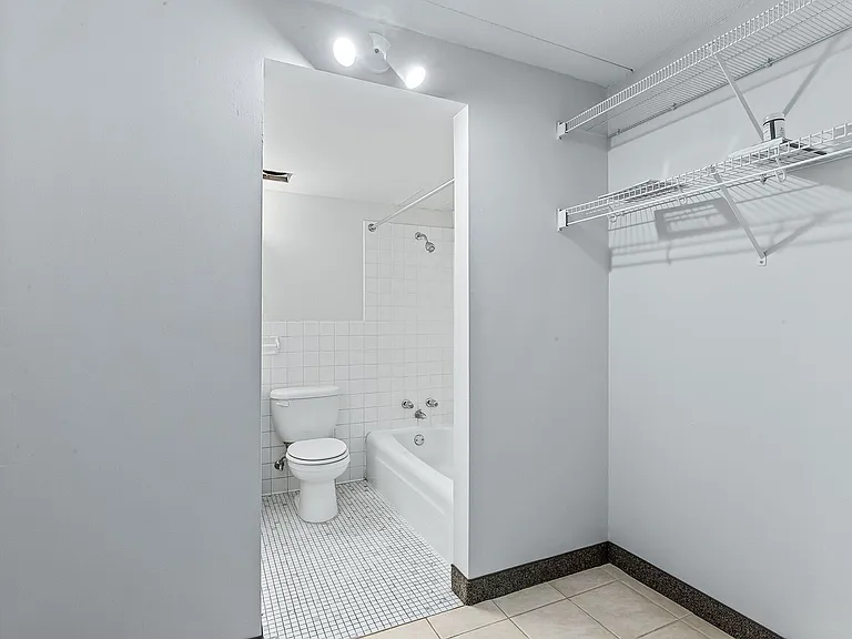 1414 S 3rd St — Photo 14