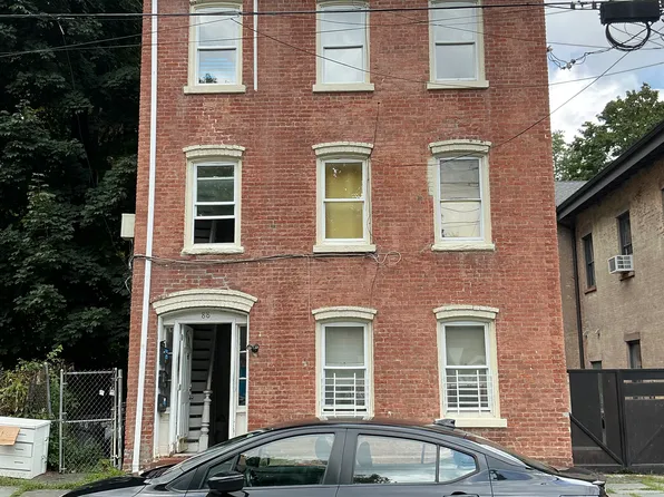 88 Clinton St Floor 3, Newburgh, NY 12550