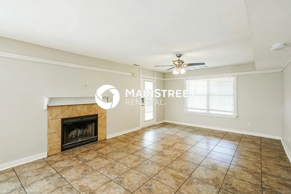Living Room - 2212 Milan Ct