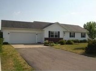 W2401 Block Rd, Appleton, WI 54915