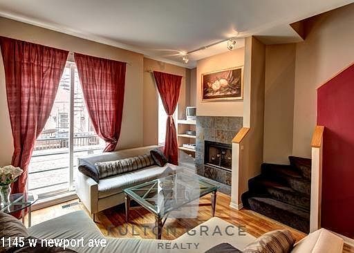5th image of 1145 W Newport Ave #1313