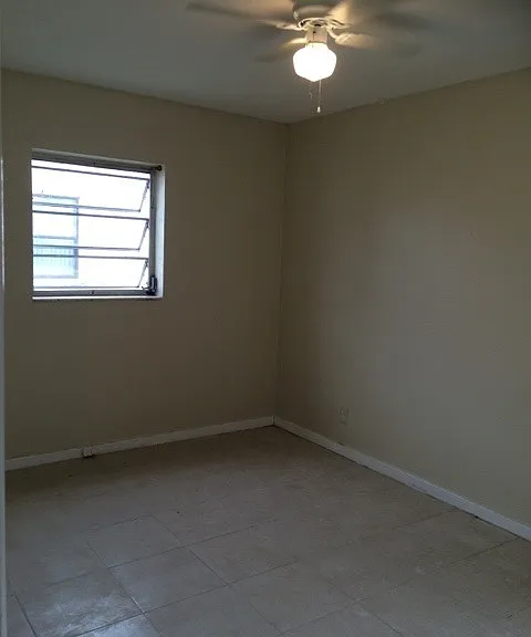 1114 NW 19th Ave — Photo 4