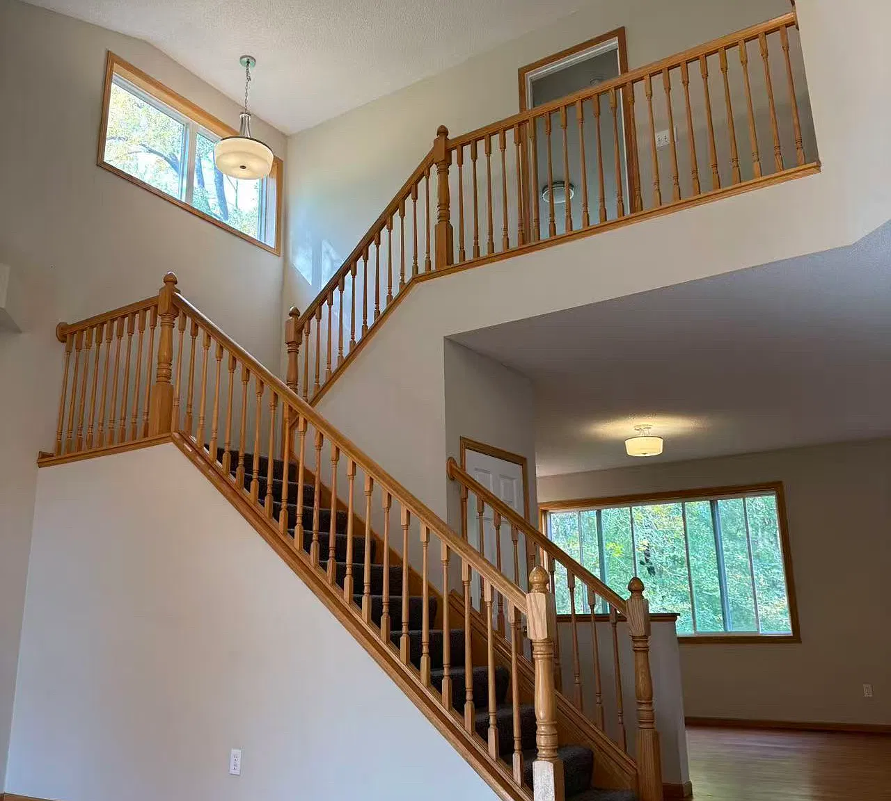 4 bed, 2600 sqft, $2,850 — Photo 4