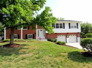 750 Cedarhill Dr, Cincinnati, OH 45240