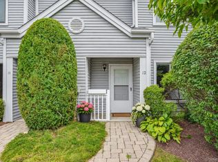 12 Country Place, Mohegan Lake, NY 10547