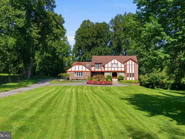 10804 Lockland Rd, Potomac, MD 20854